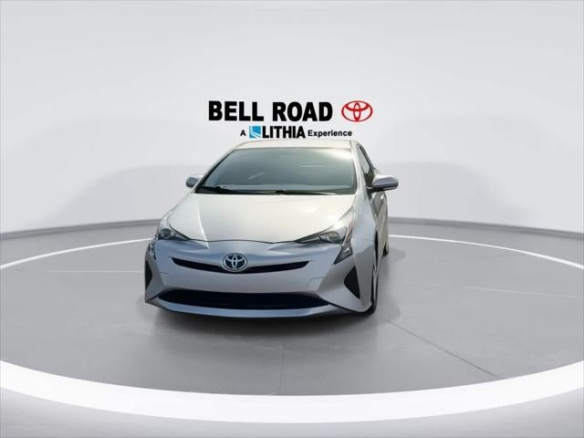 Toyota Prius Two 2016