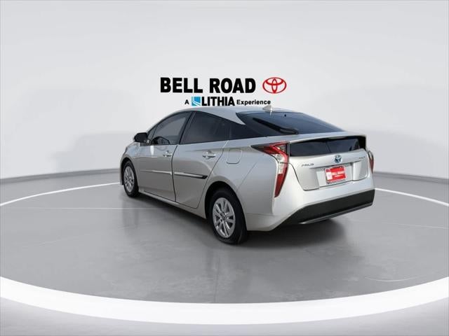 Toyota Prius Two 2016