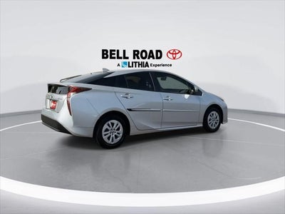 Toyota Prius Two 2016
