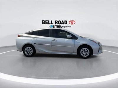 Toyota Prius Two 2016
