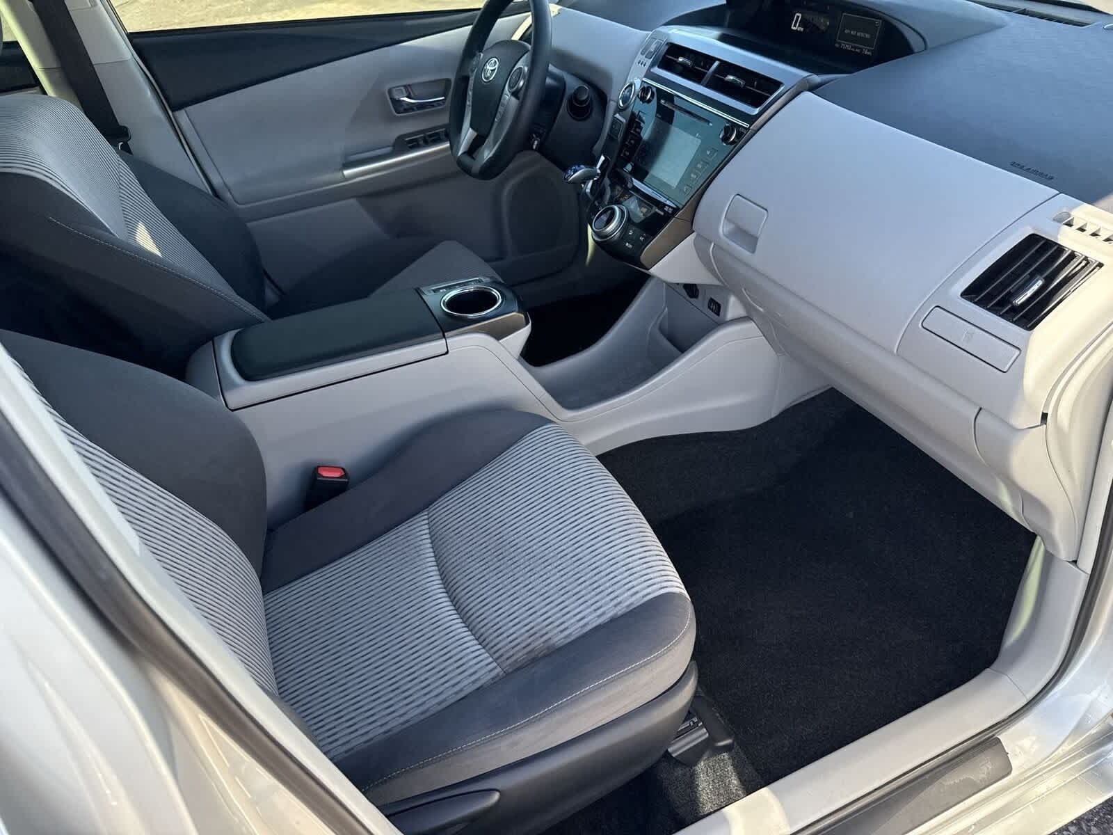 Toyota Prius V Three 2017