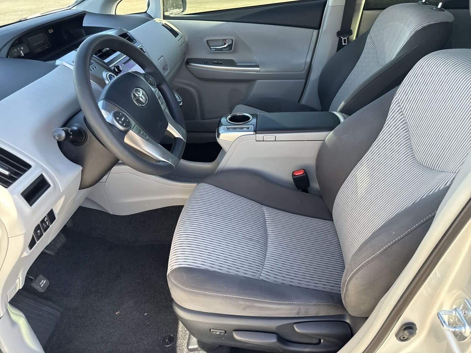 Toyota Prius V Three 2017