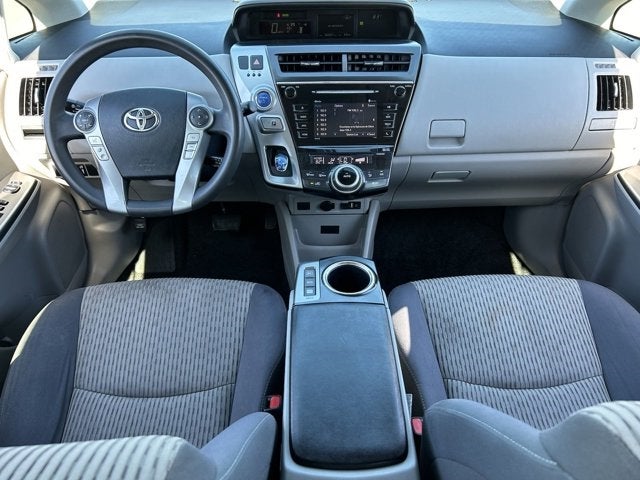 2017 Toyota Prius V Tres