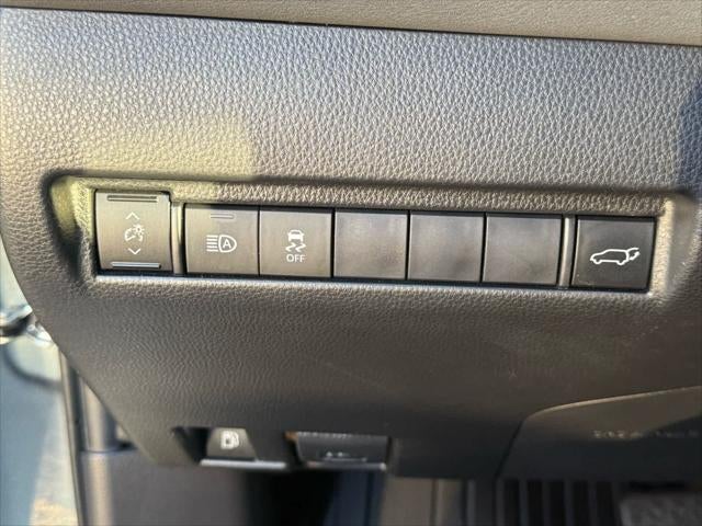 Toyota Venza LE 2021