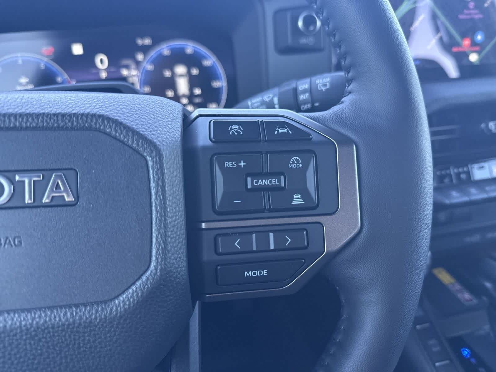 2025 Toyota Land Cruiser 4WD (Natl)