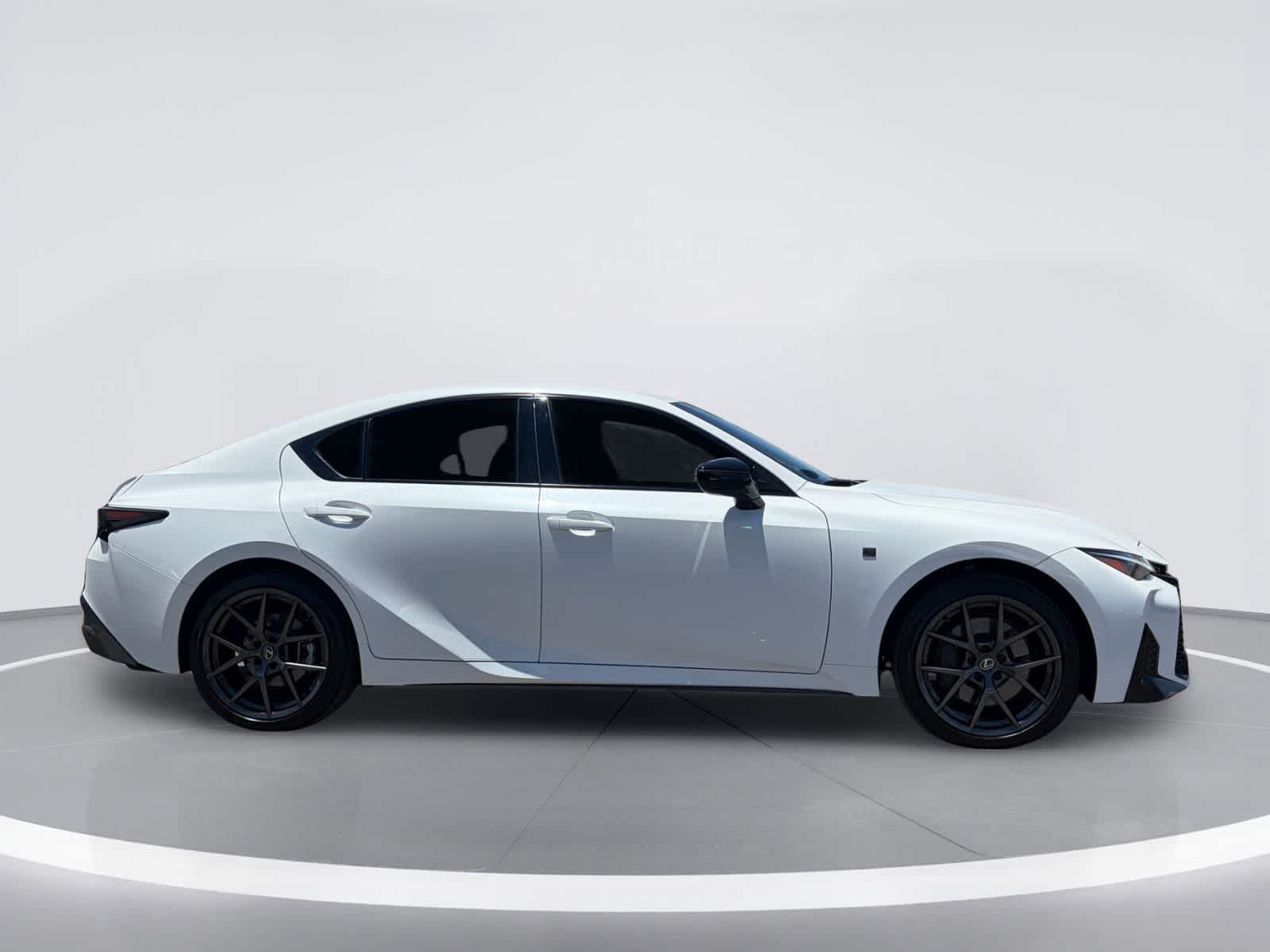 Lexus IS 350 F SPORT Design 2026