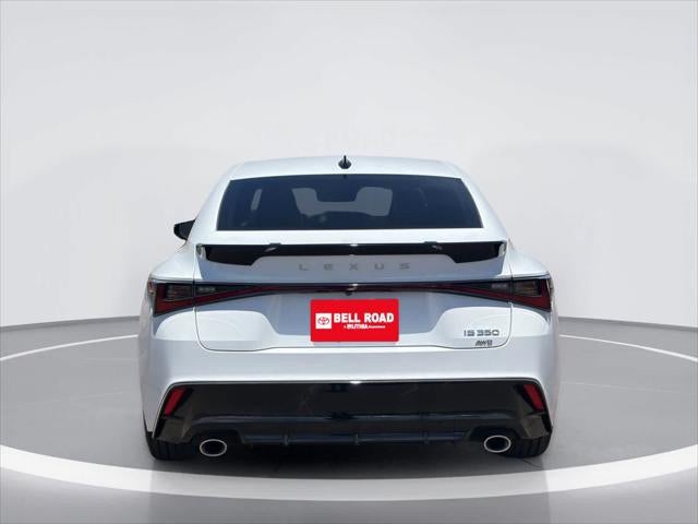 Lexus IS 350 F SPORT Design 2026