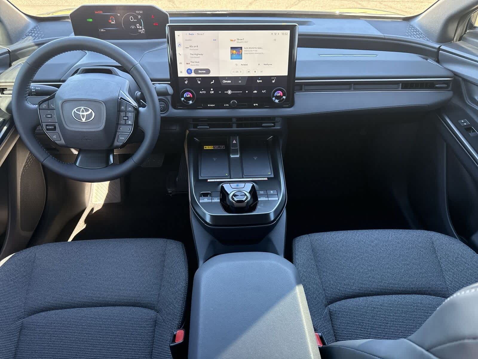 Toyota bZ XLE Plus 2026