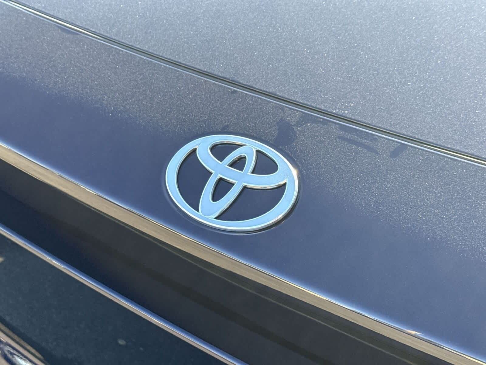 Toyota bZ XLE Plus 2026