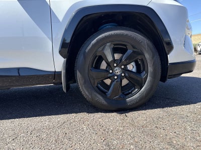 Toyota RAV4 Hybrid XSE 2020