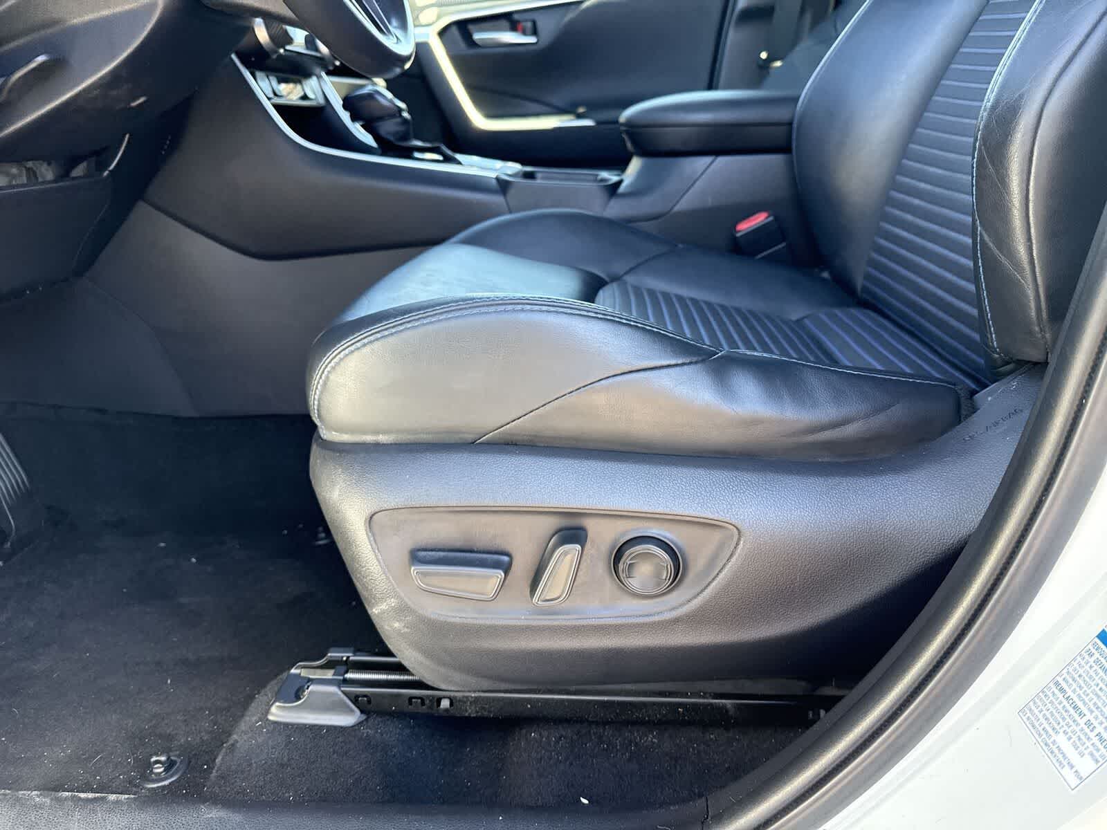 Toyota RAV4 Hybrid XSE 2020