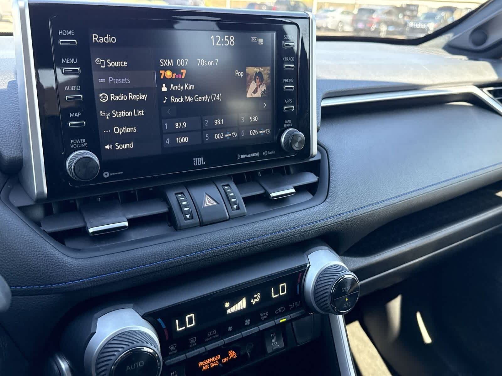 Toyota RAV4 Hybrid XSE 2020