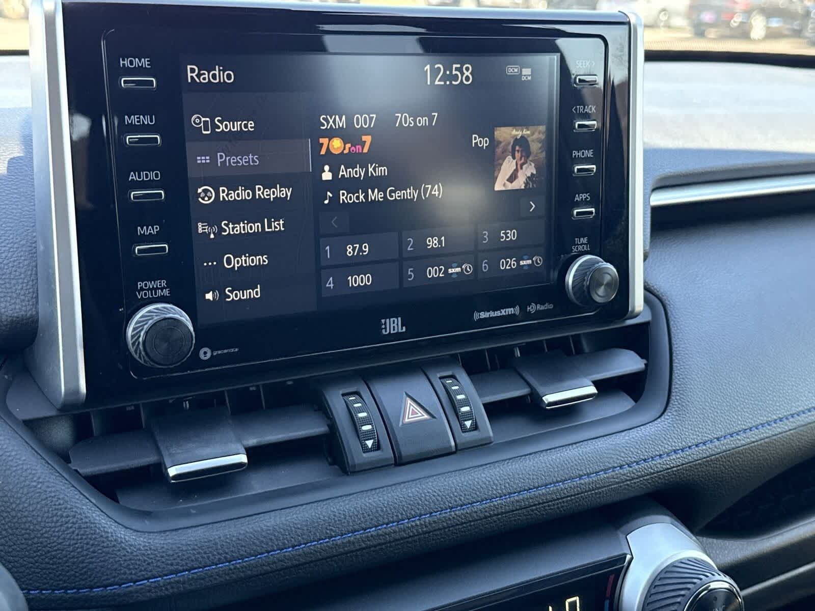 Toyota RAV4 Hybrid XSE 2020