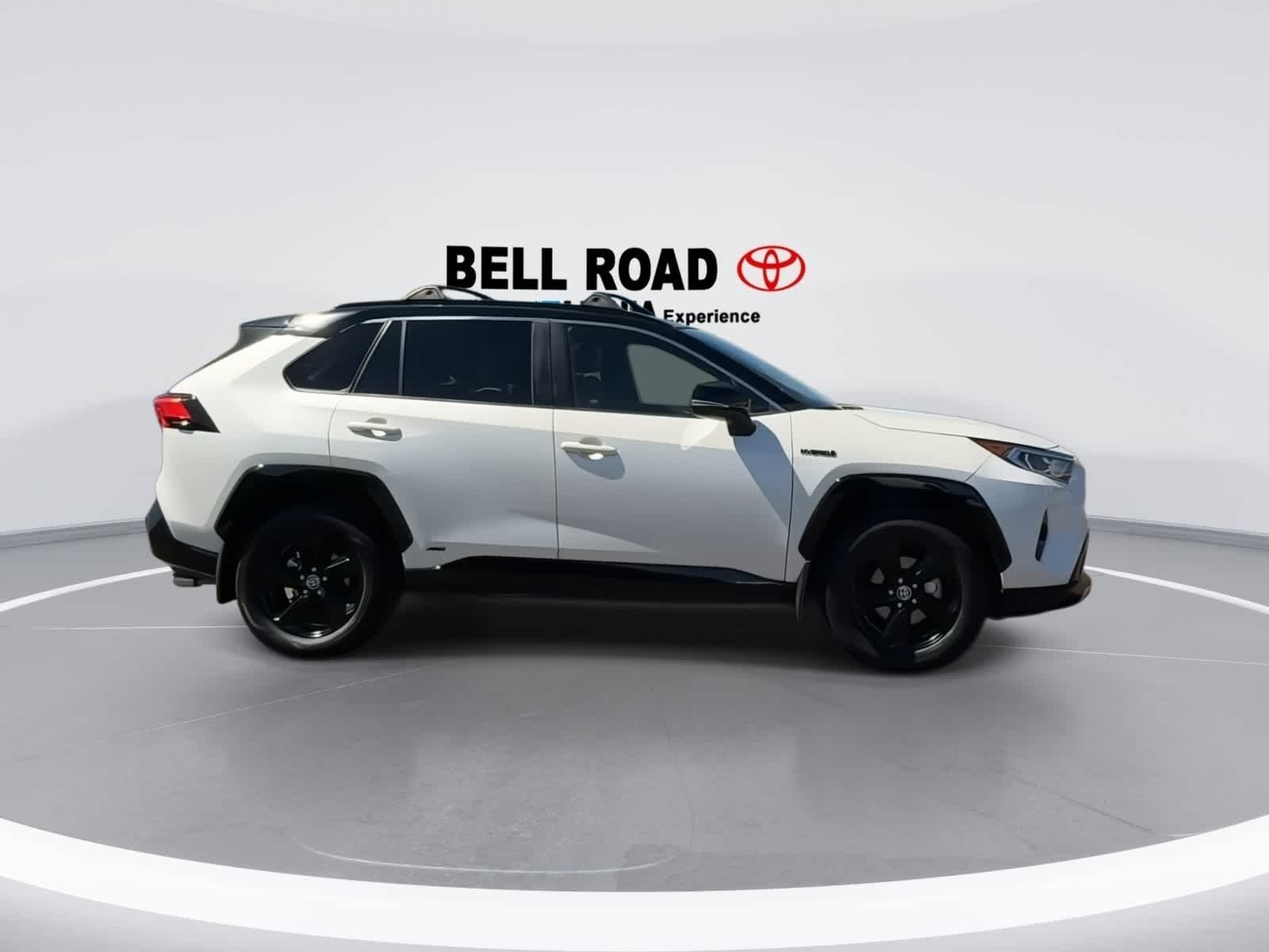 Toyota RAV4 Hybrid XSE 2020
