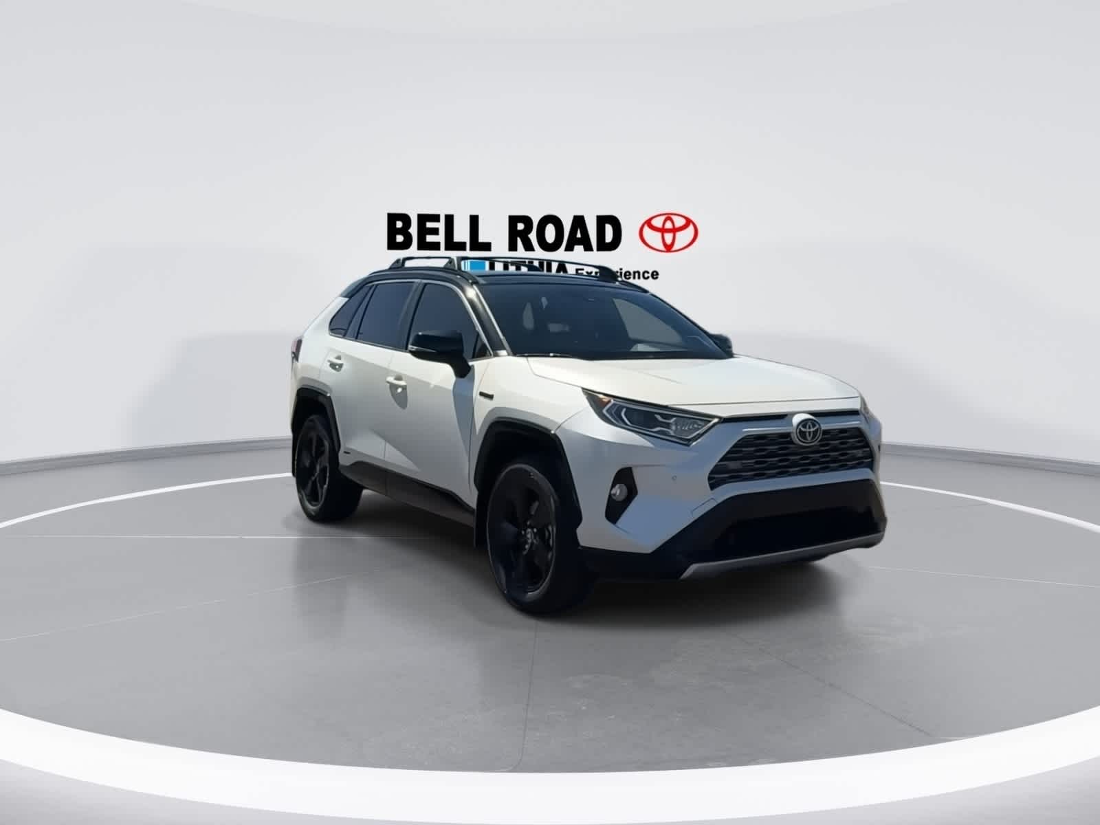 Toyota RAV4 Hybrid XSE 2020