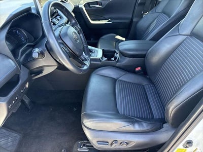 Toyota RAV4 Hybrid XSE 2020