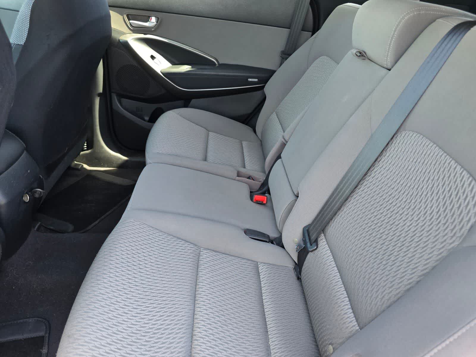 Hyundai Santa Fe SE 2017