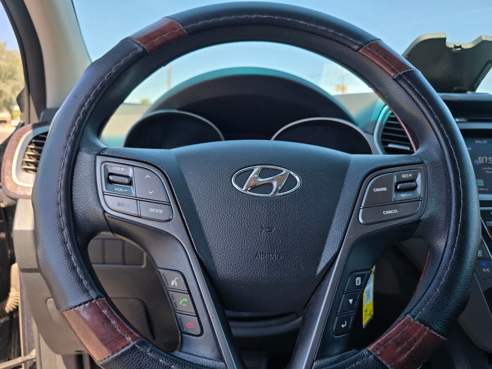 Hyundai Santa Fe SE 2017