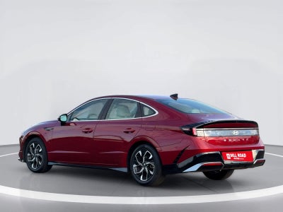 Hyundai Sonata SEL 2024