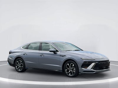 Hyundai Sonata SEL 2025