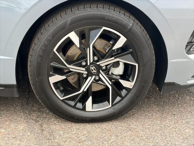 Hyundai Sonata SEL 2025