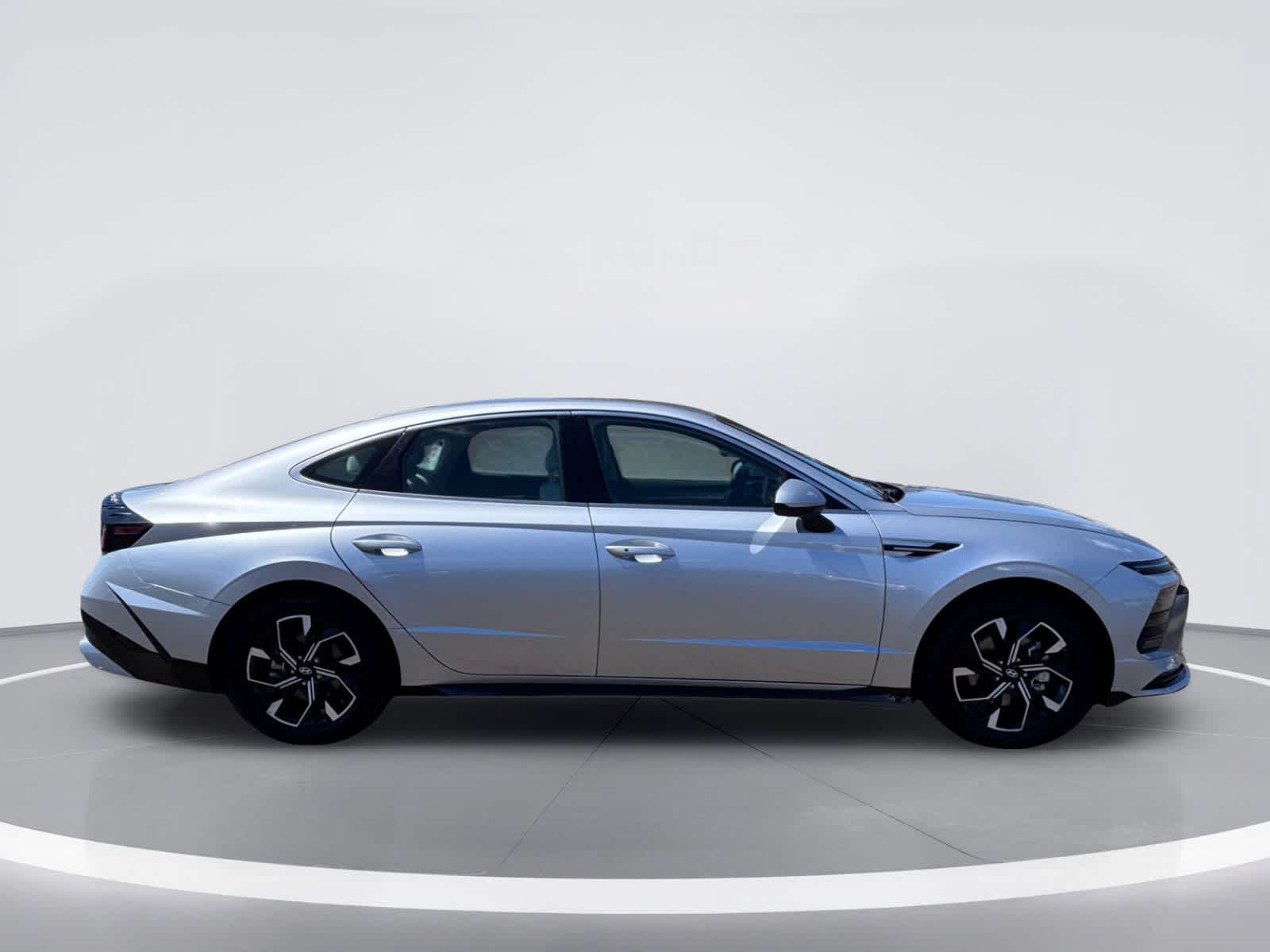 Hyundai Sonata SEL 2025