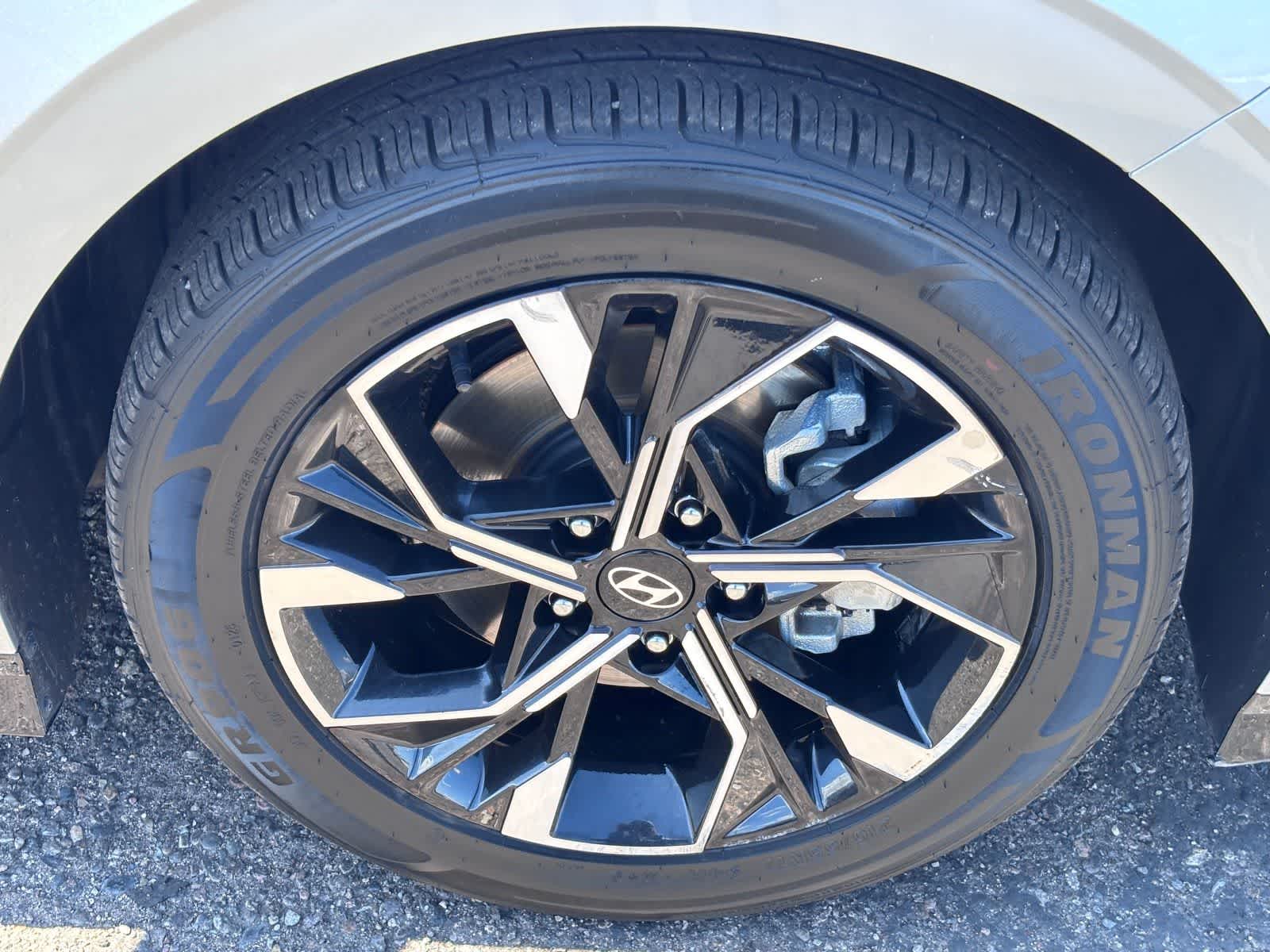 Hyundai Sonata SEL 2025
