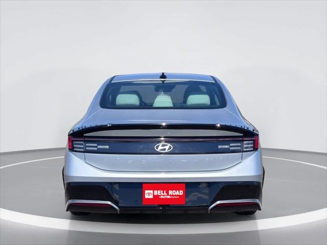 Hyundai Sonata SEL 2025