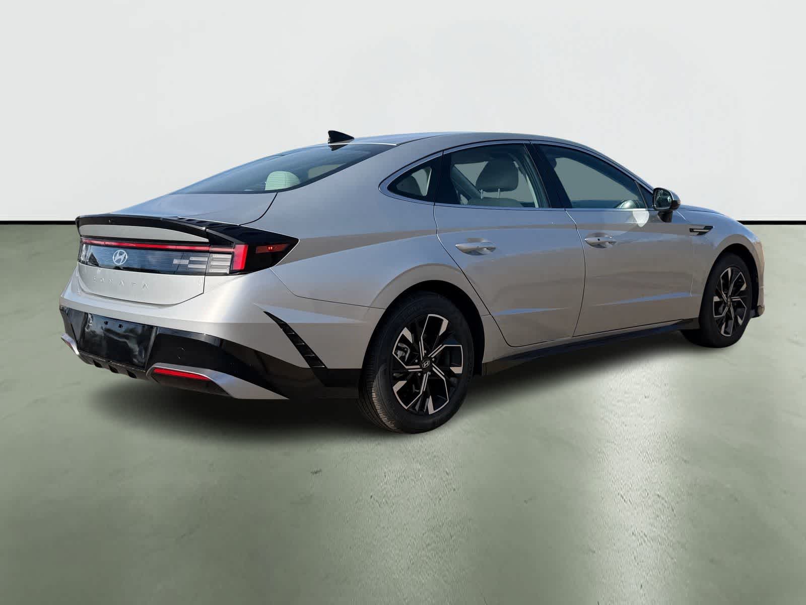 Hyundai Sonata SEL 2025