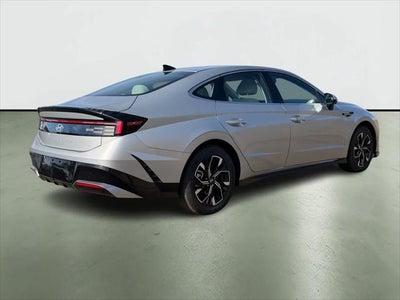 Hyundai Sonata SEL 2025