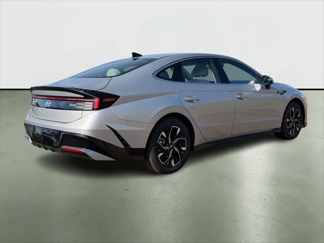 Hyundai Sonata SEL 2025