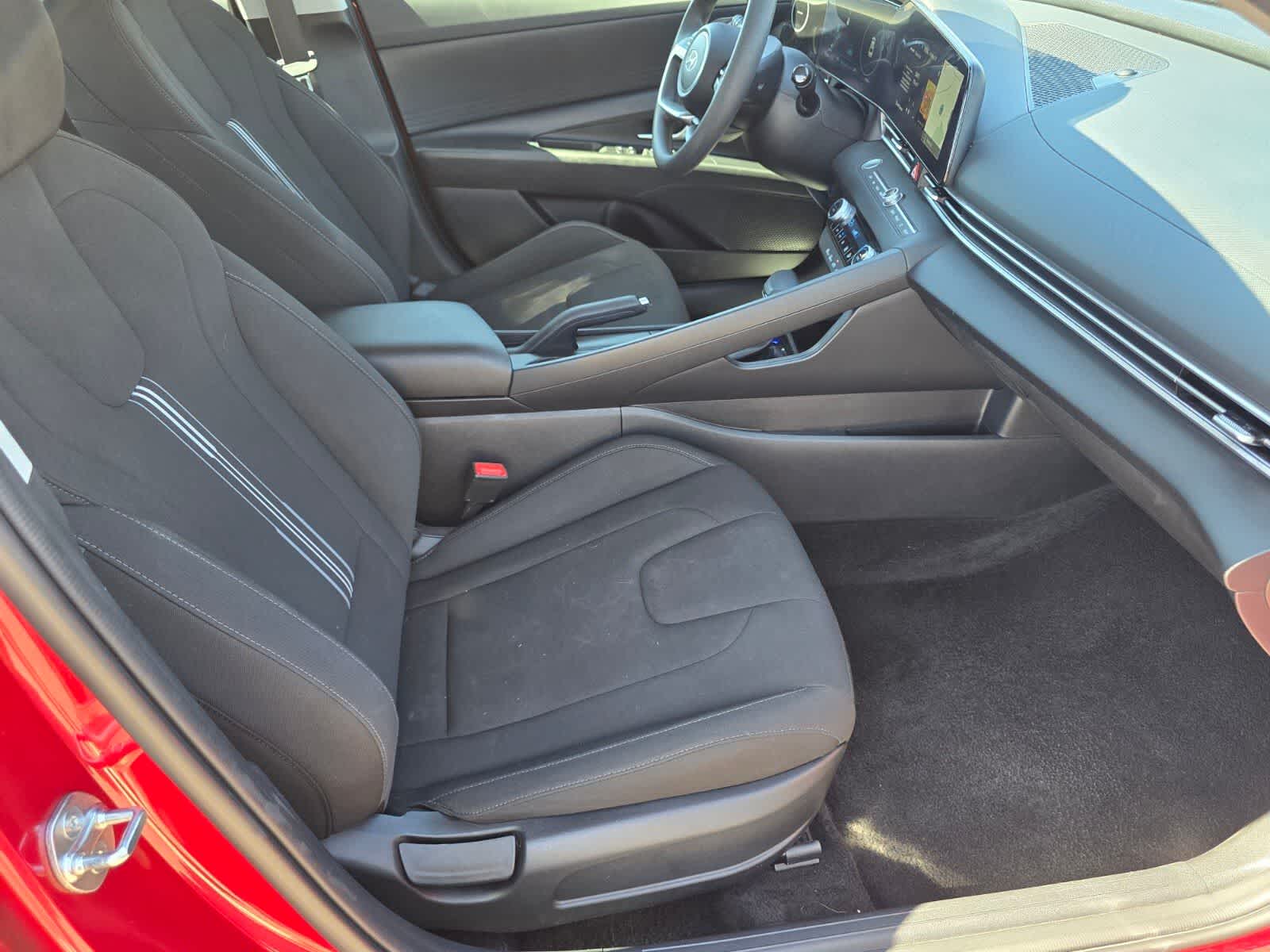 Hyundai Elantra SEL 2024