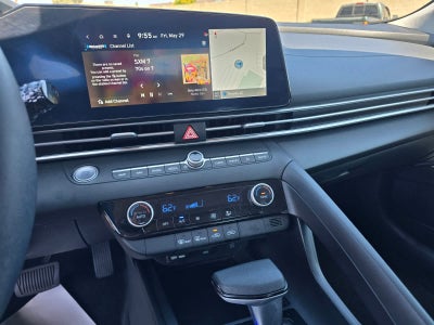 Hyundai Elantra SEL 2024