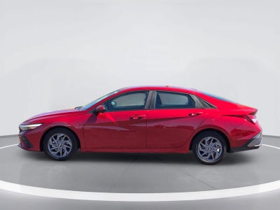 Hyundai Elantra SEL 2024