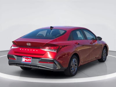 Hyundai Elantra SEL 2024