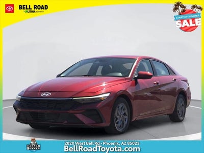 Hyundai Elantra SEL 2024