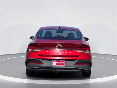 Hyundai Elantra SEL 2024