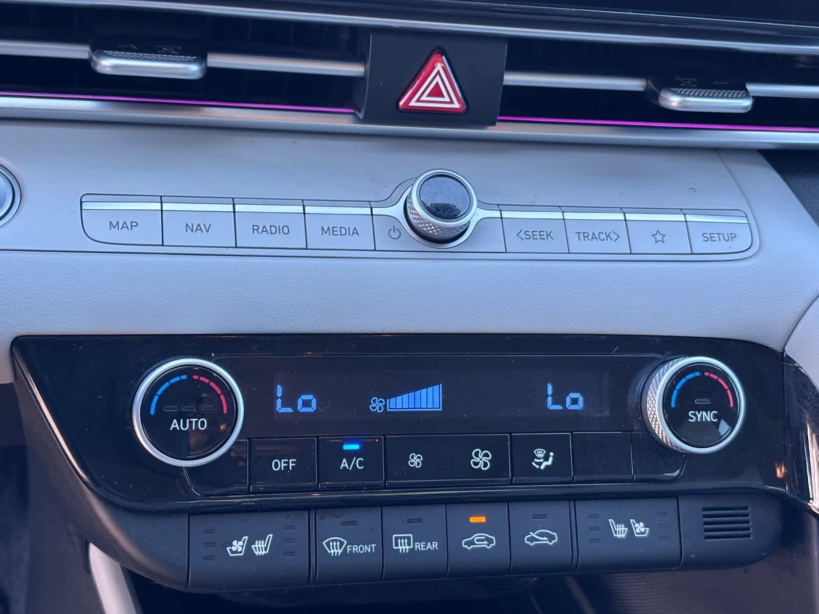 Hyundai Elantra Hybrid Limited 2022