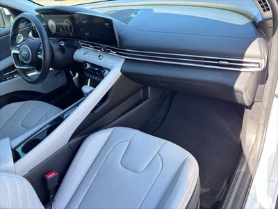 Hyundai Elantra Hybrid Limited 2022