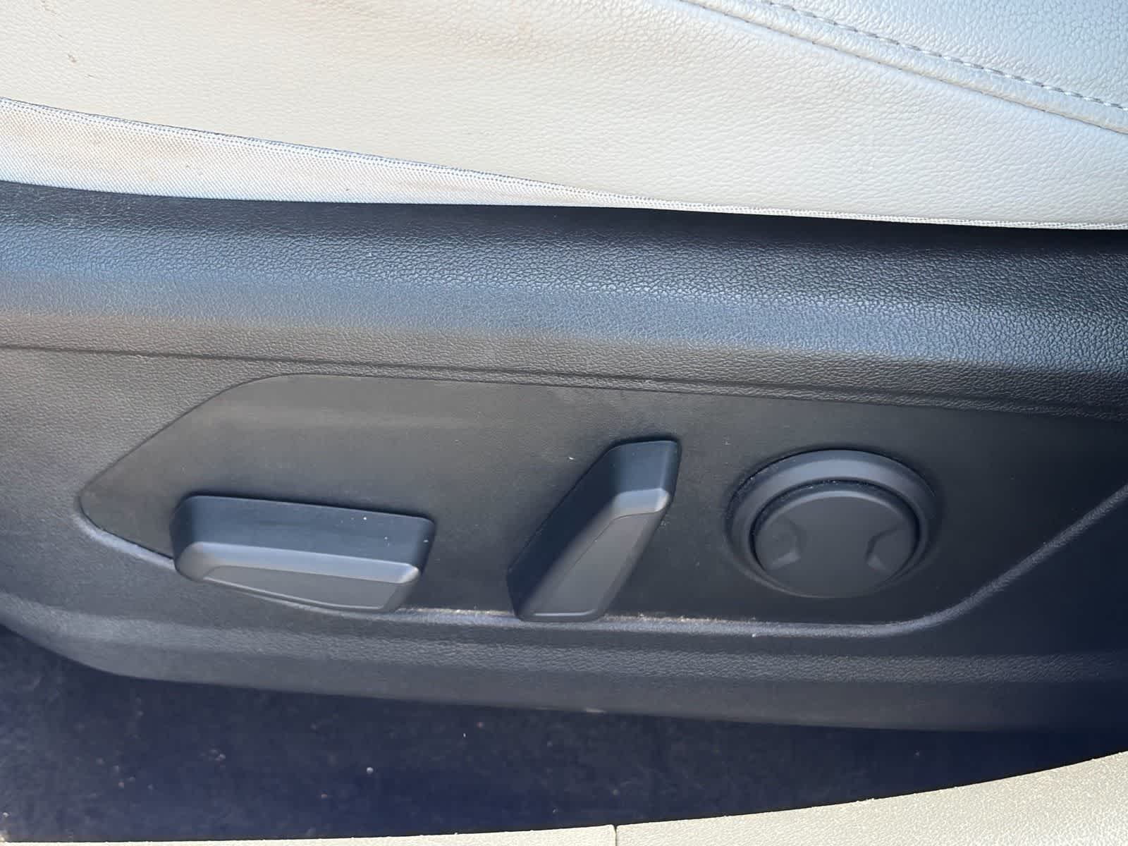 Hyundai Elantra Limited 2024