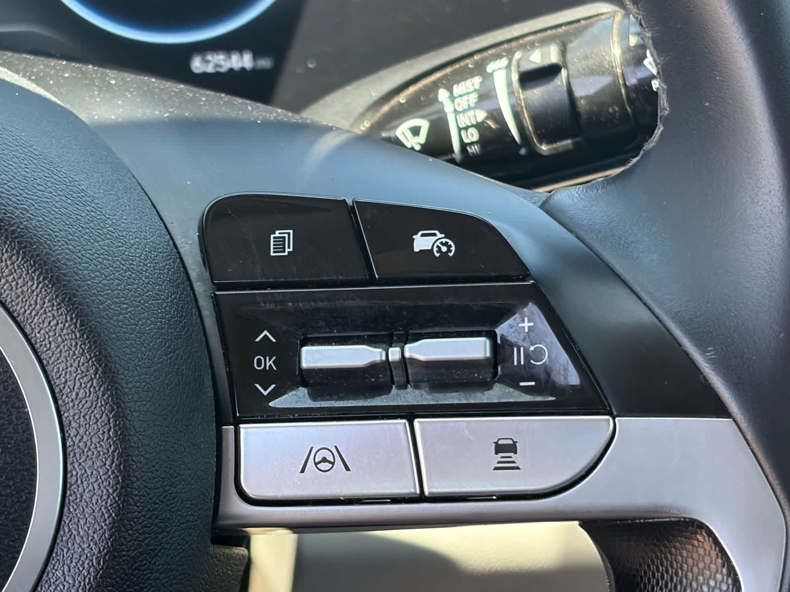 Hyundai Elantra Limited 2024
