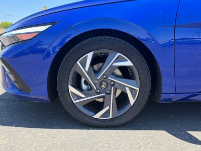Hyundai Elantra Limited 2024