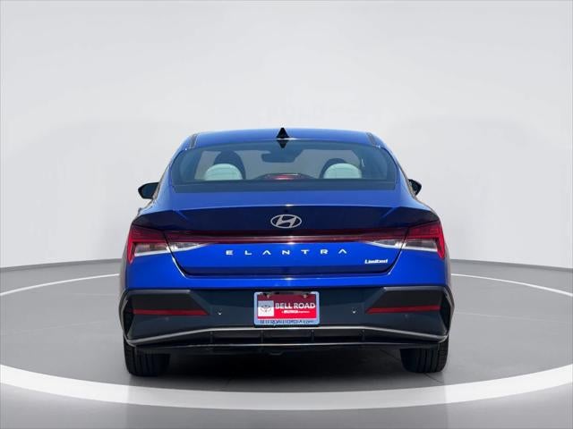 Hyundai Elantra Limited 2024