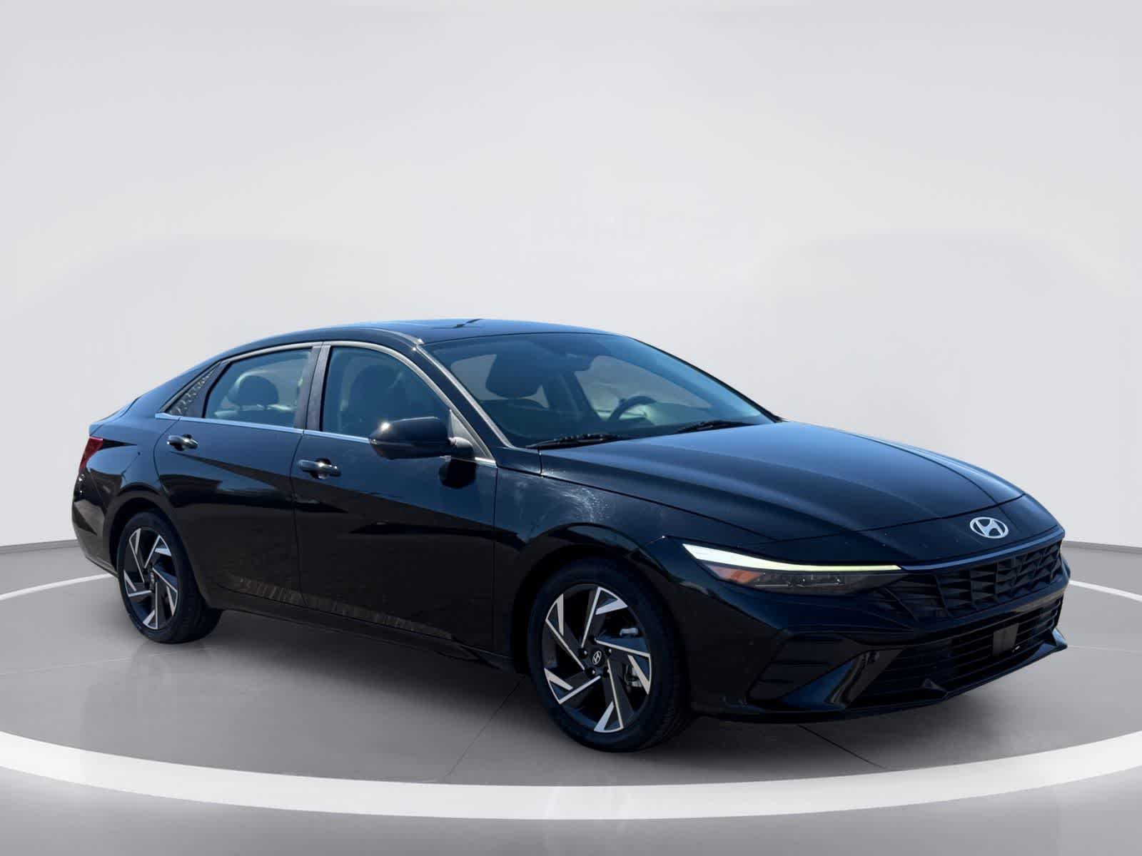 Hyundai Elantra Limited 2024