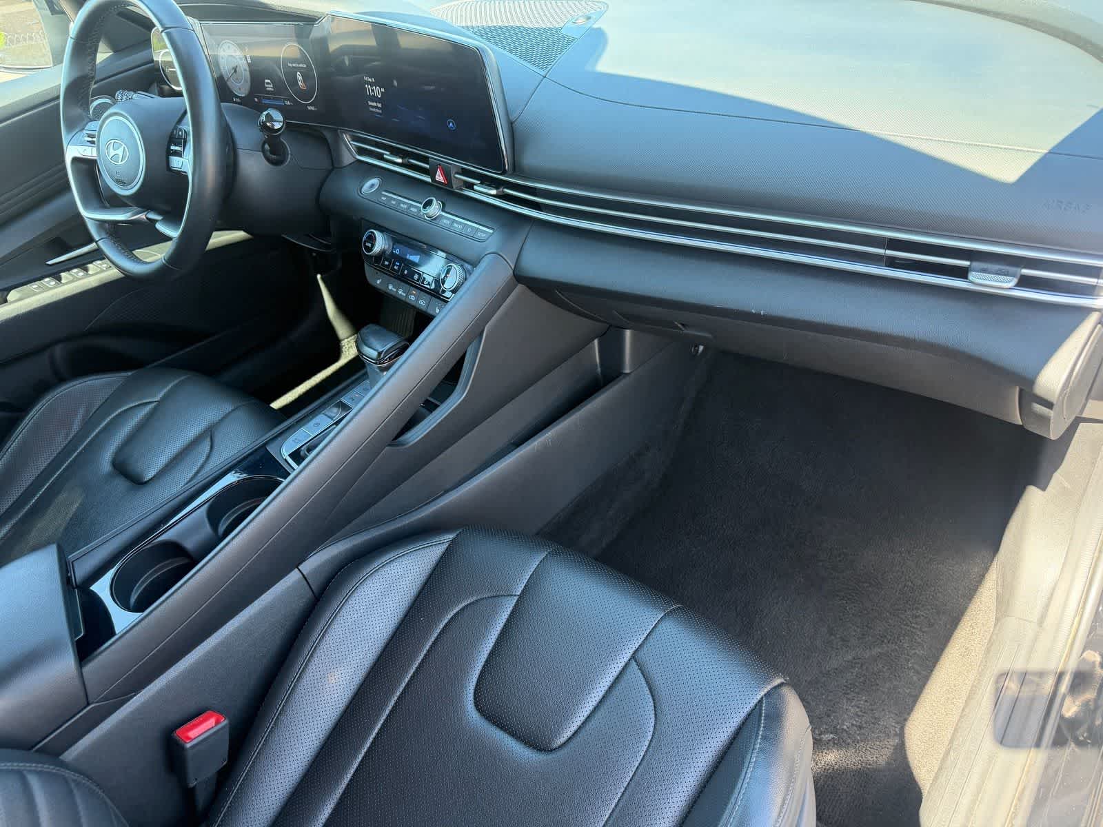 Hyundai Elantra Limited 2024