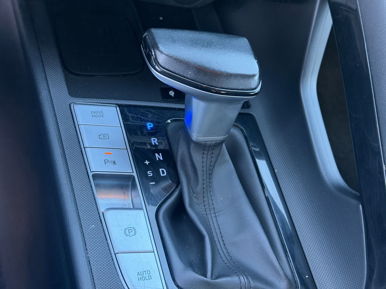 Hyundai Elantra Limited 2024