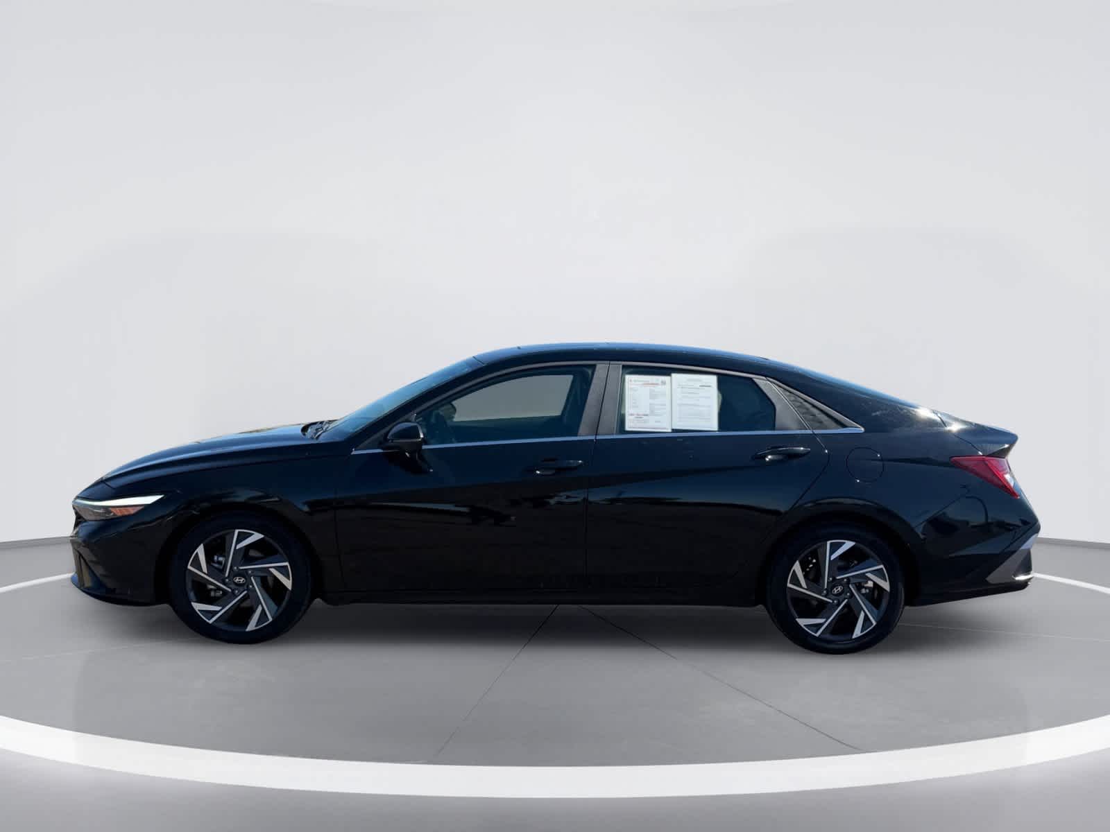Hyundai Elantra Limited 2024