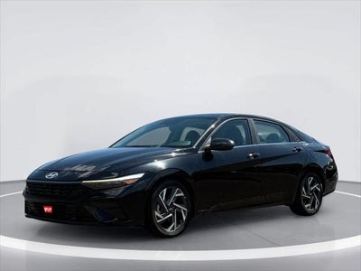 Hyundai Elantra Limited 2024