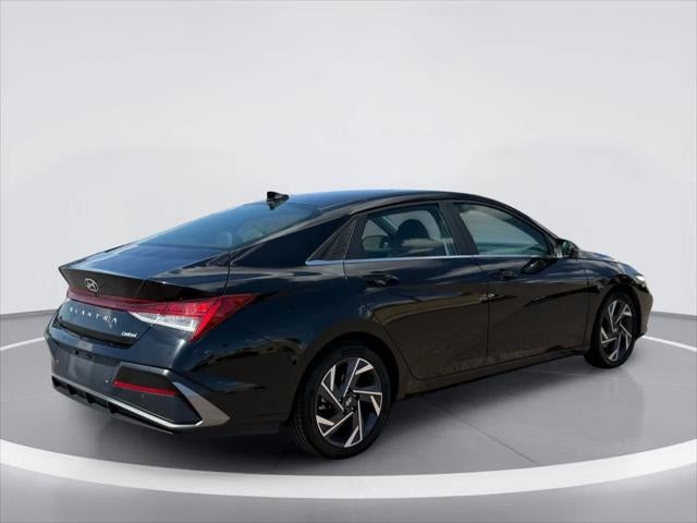 Hyundai Elantra Limited 2024
