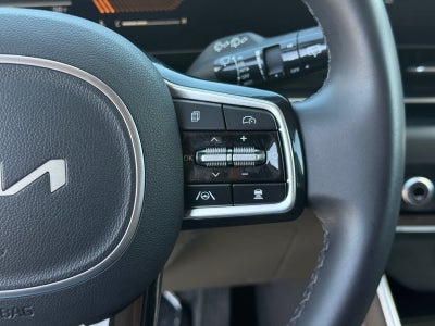 Kia Carnival LXS 2025